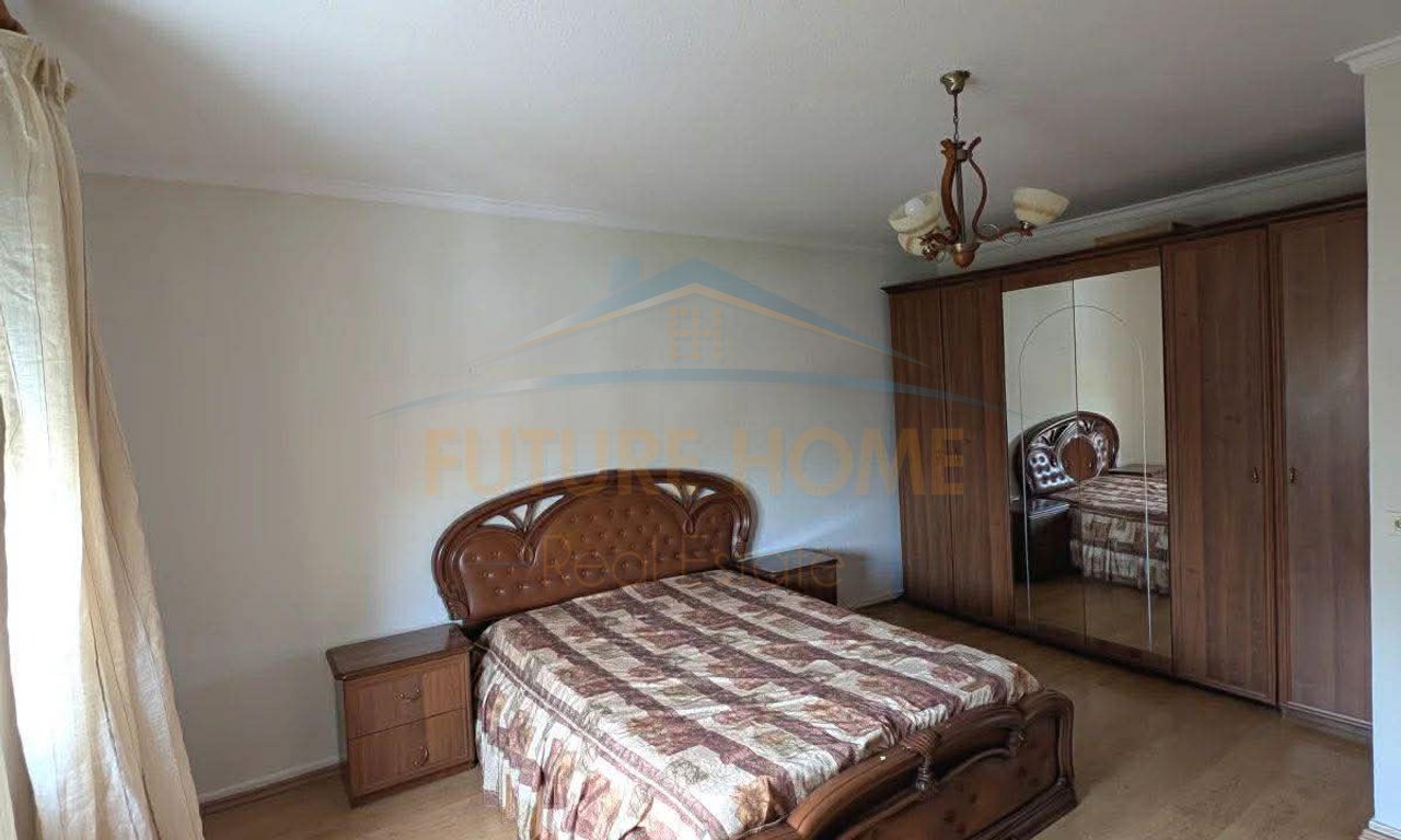 In vendita, Appartamento 2+1, Via Muhamet Gjollesha, Tirana