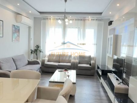 Shitet, Apartament 2+1, Kopshti Botanik, Tiranë.