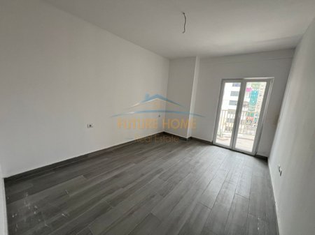 For rent, 1+1 Apartment, Zogu i Zi, Tirana