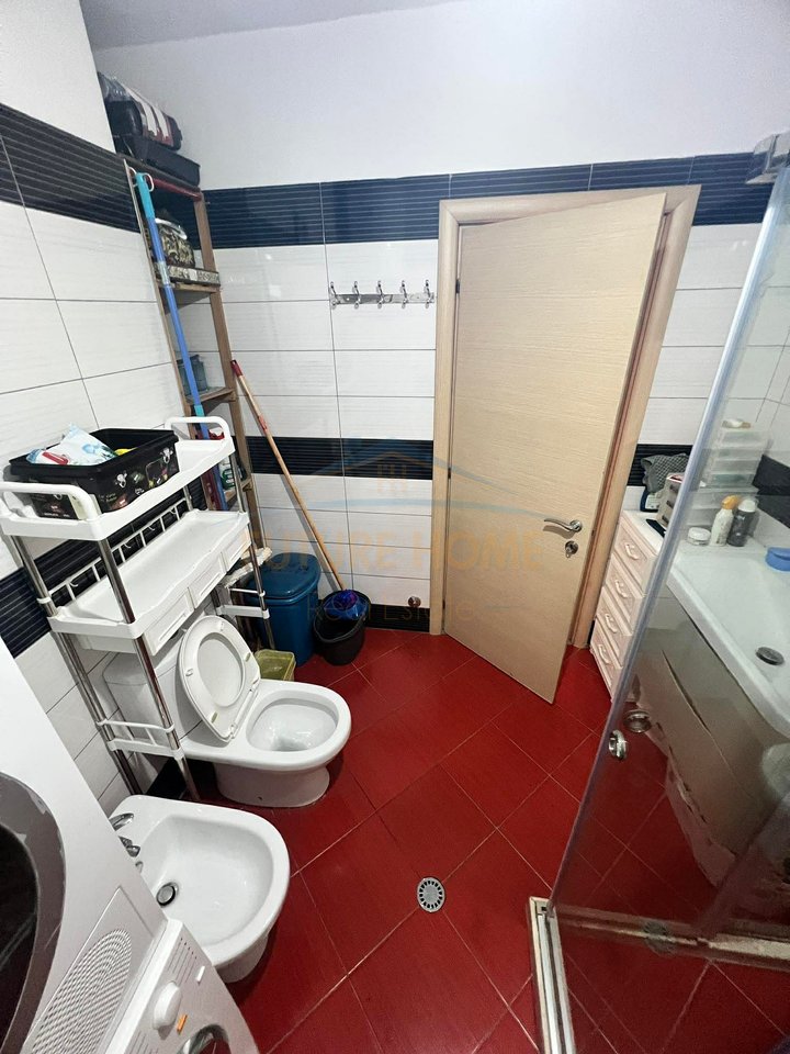 Shitet, Apartament 3+1, Unaza e Re, Tirane