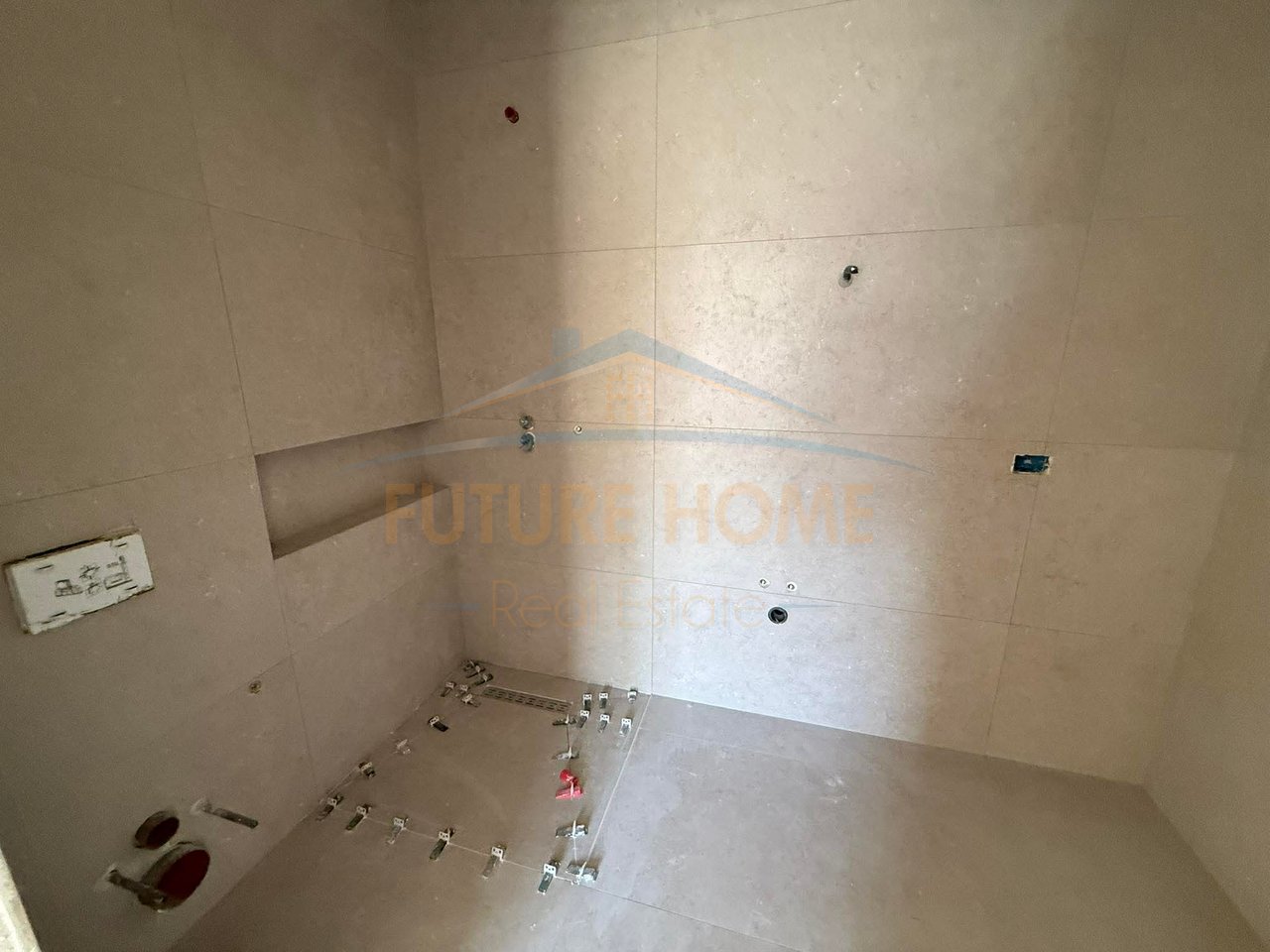 In vendita, Appartamento 2+1+2 + Posto Auto, Scuola Rossa.