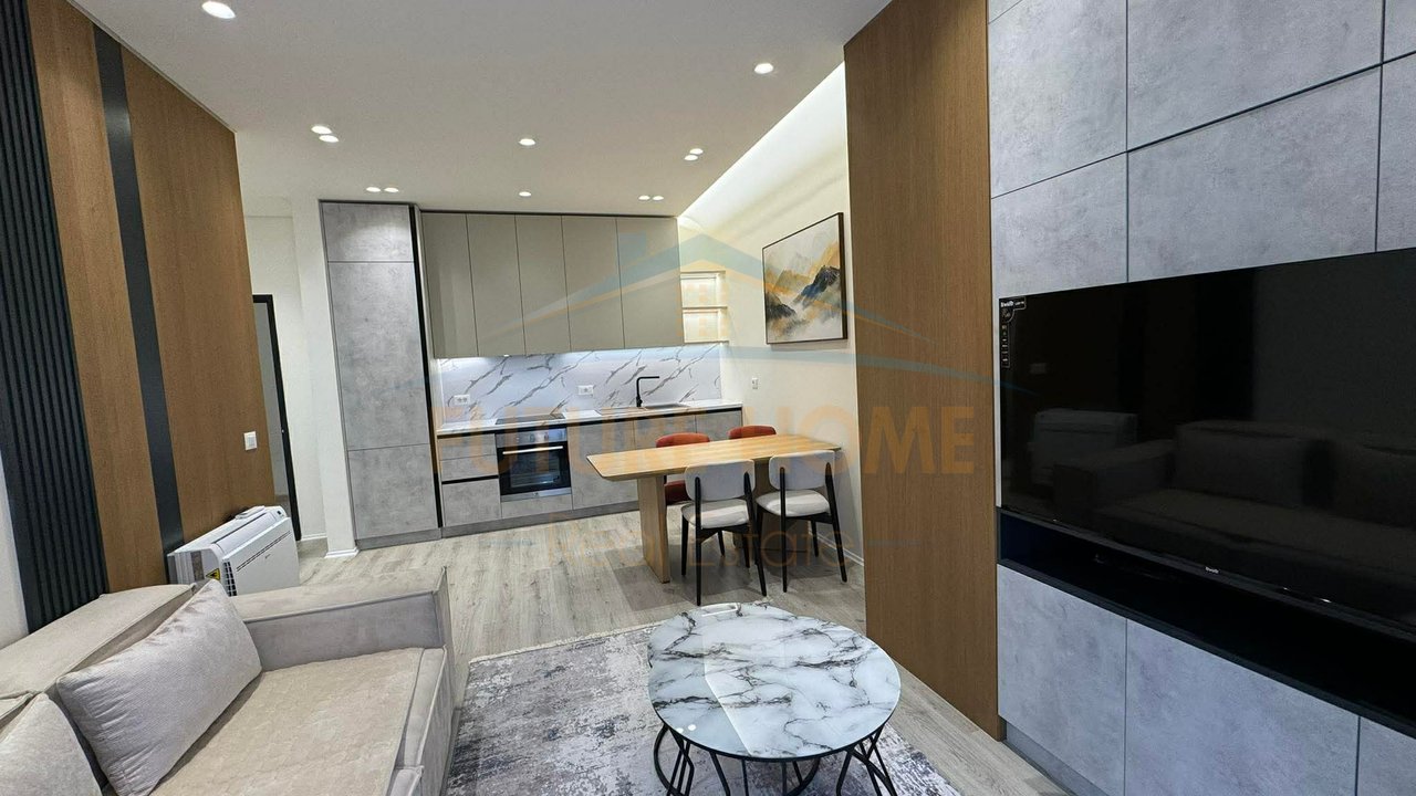 Affitto, Appartamento 1+1 + Posto Auto, Complesso Aura, Via Dritan Hoxha