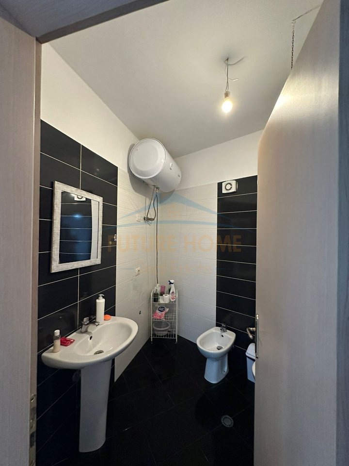 Shitet, Apartament 1+1, Yzberisht, Tiranë