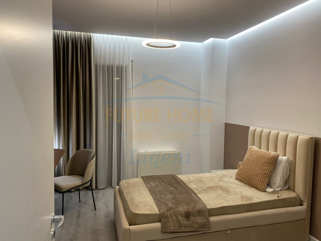 Rent, Apartment 2+1+Parking Space, Green City, Tirana.