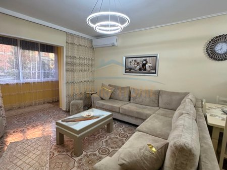 Qera, Apartament 2+1, Rruga Asim Vokshi