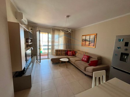 Qera, Apartament 2+1+2  Prane UKD, Durres