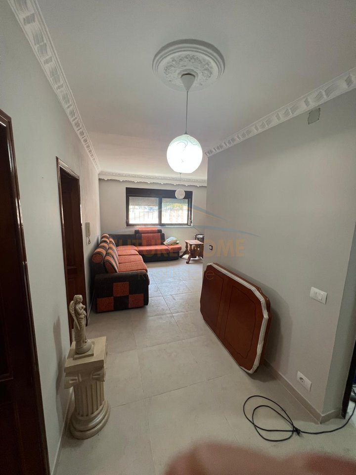 Qera, Apartament 2+1+Garazhd , Stadiumi"Niko Dovana", Durres