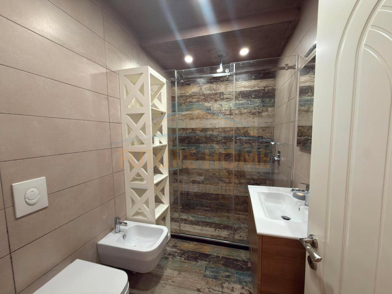 Qera, Apartament 2+1, Unaza e Re