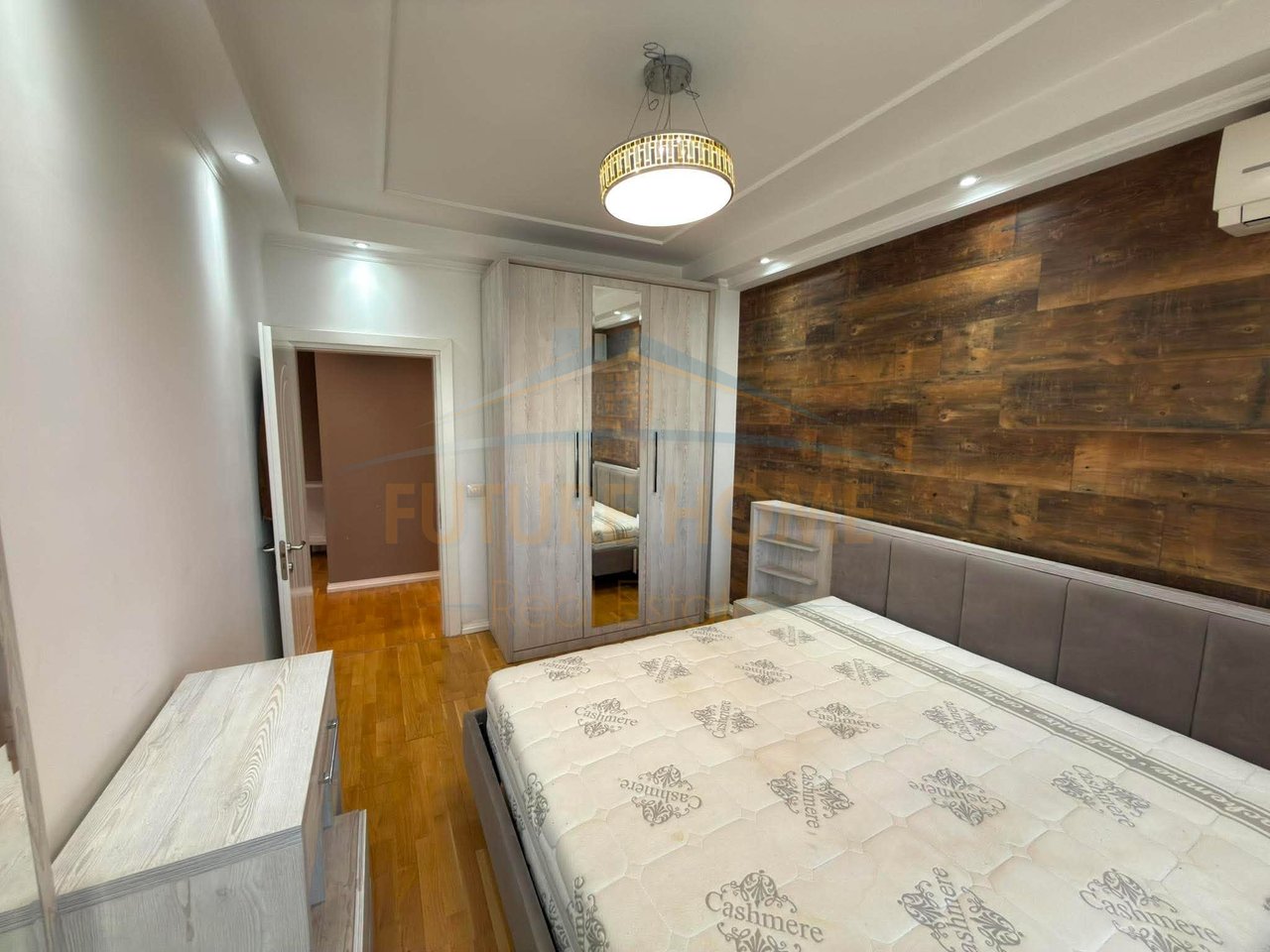 Qera, Apartament 2+1, Unaza e Re