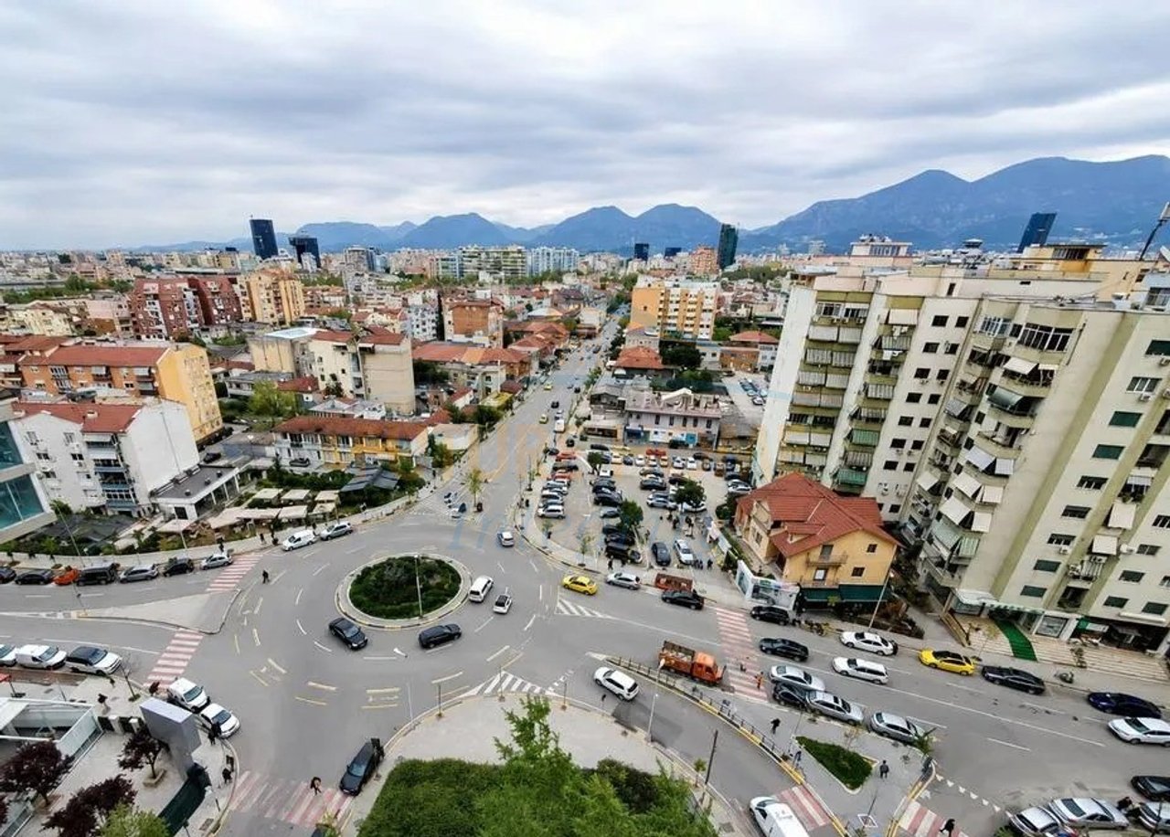 In vendita, Appartamento 2+1, Comune di Parigi, Tirana.