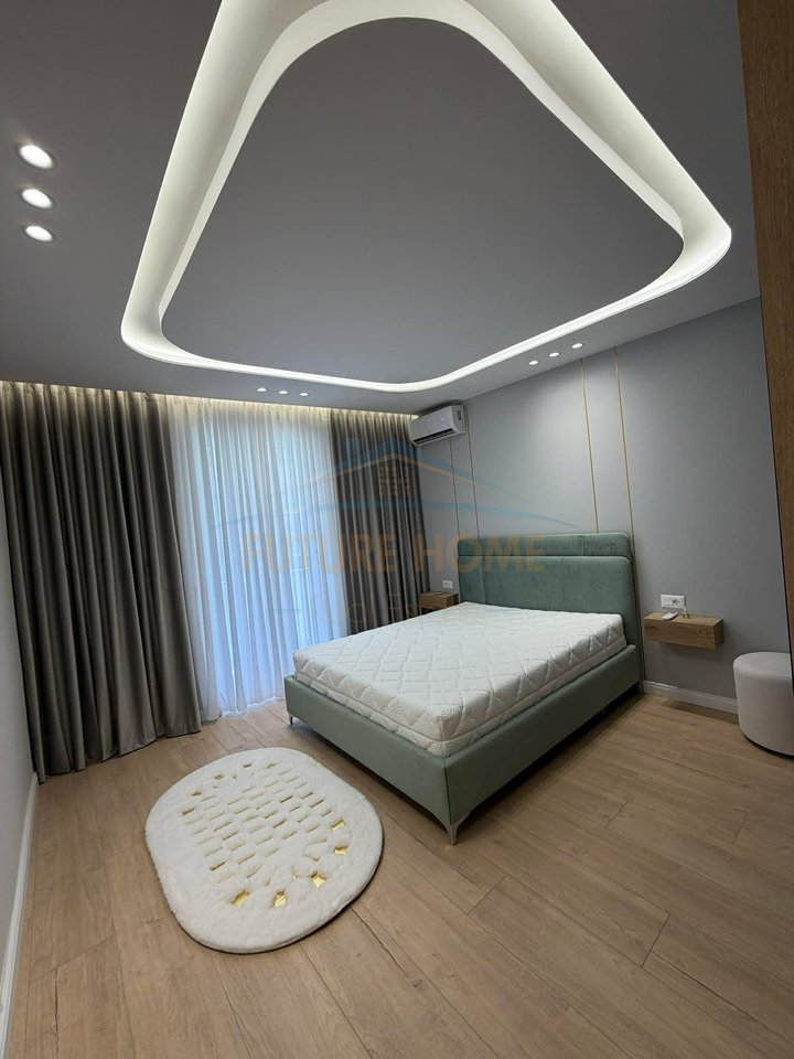 Shitet, Apartament 1+1, Rrugën Margarita Tutulani, Tirane