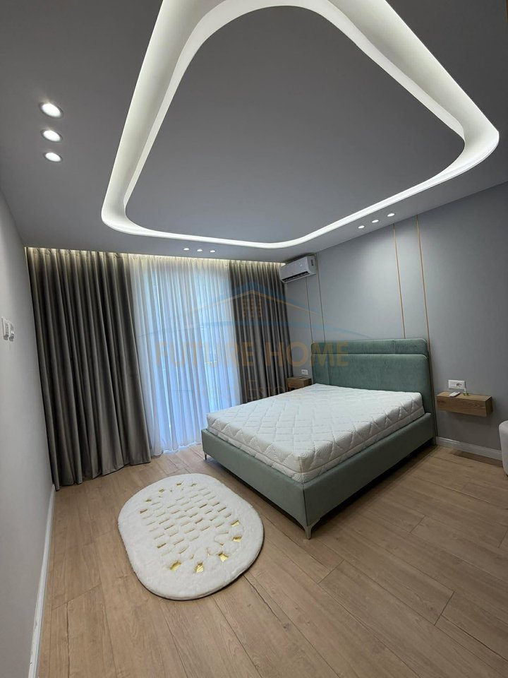 Shitet, Apartament 1+1, Rrugën Margarita Tutulani, Tirane