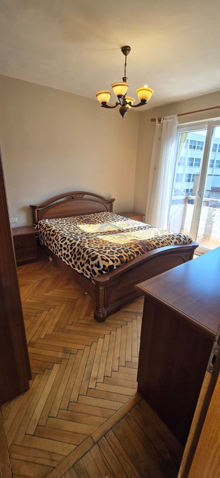 In vendita, Appartamento 2+1, Via Muhamet Gjollesha, Tirana