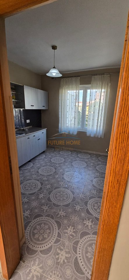 In vendita, Appartamento 2+1, Via Muhamet Gjollesha, Tirana