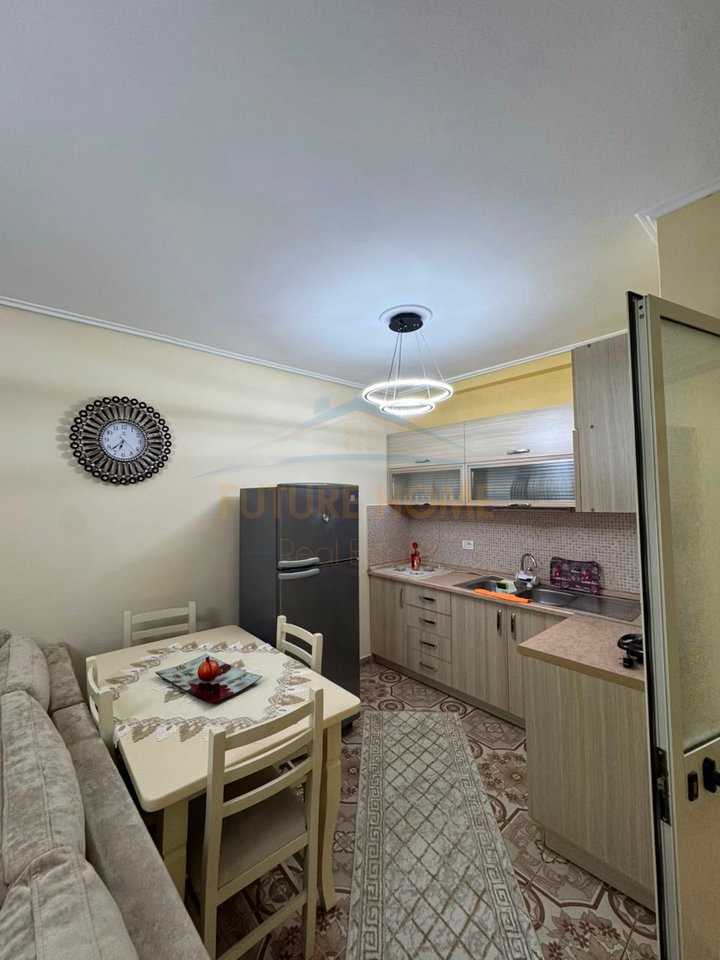 Qera, Apartament 2+1, Rruga Asim Vokshi