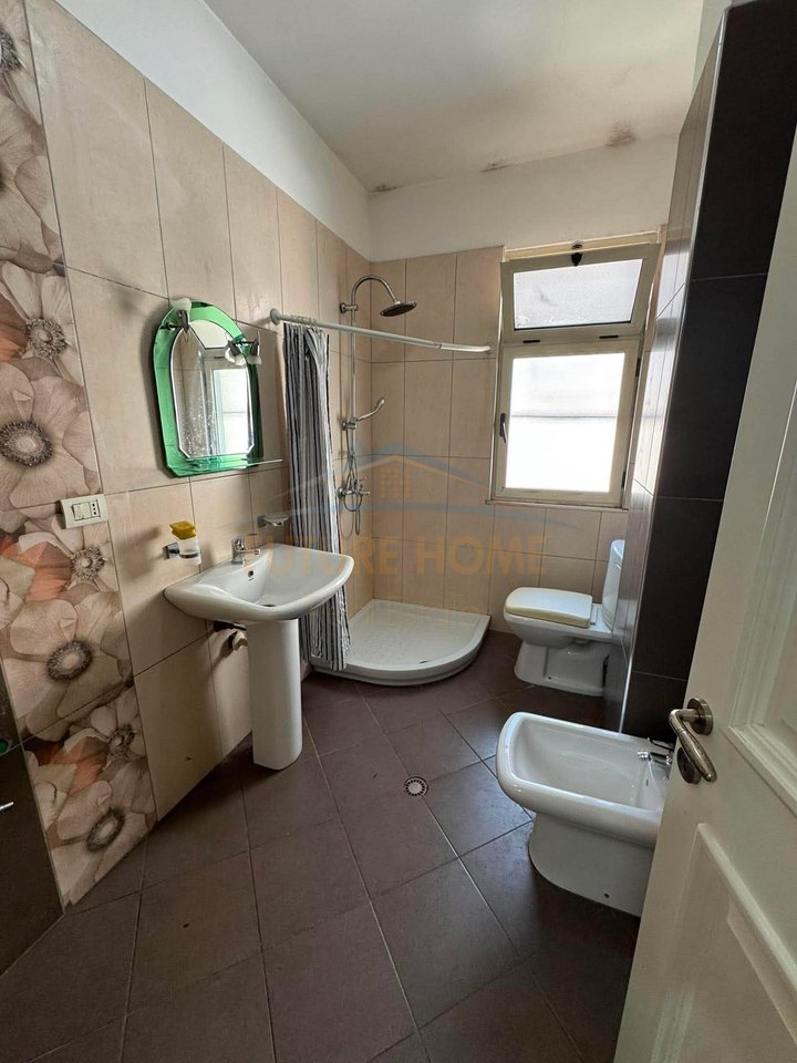 Rent, Apartment 2+1+2, Unaza e Re
