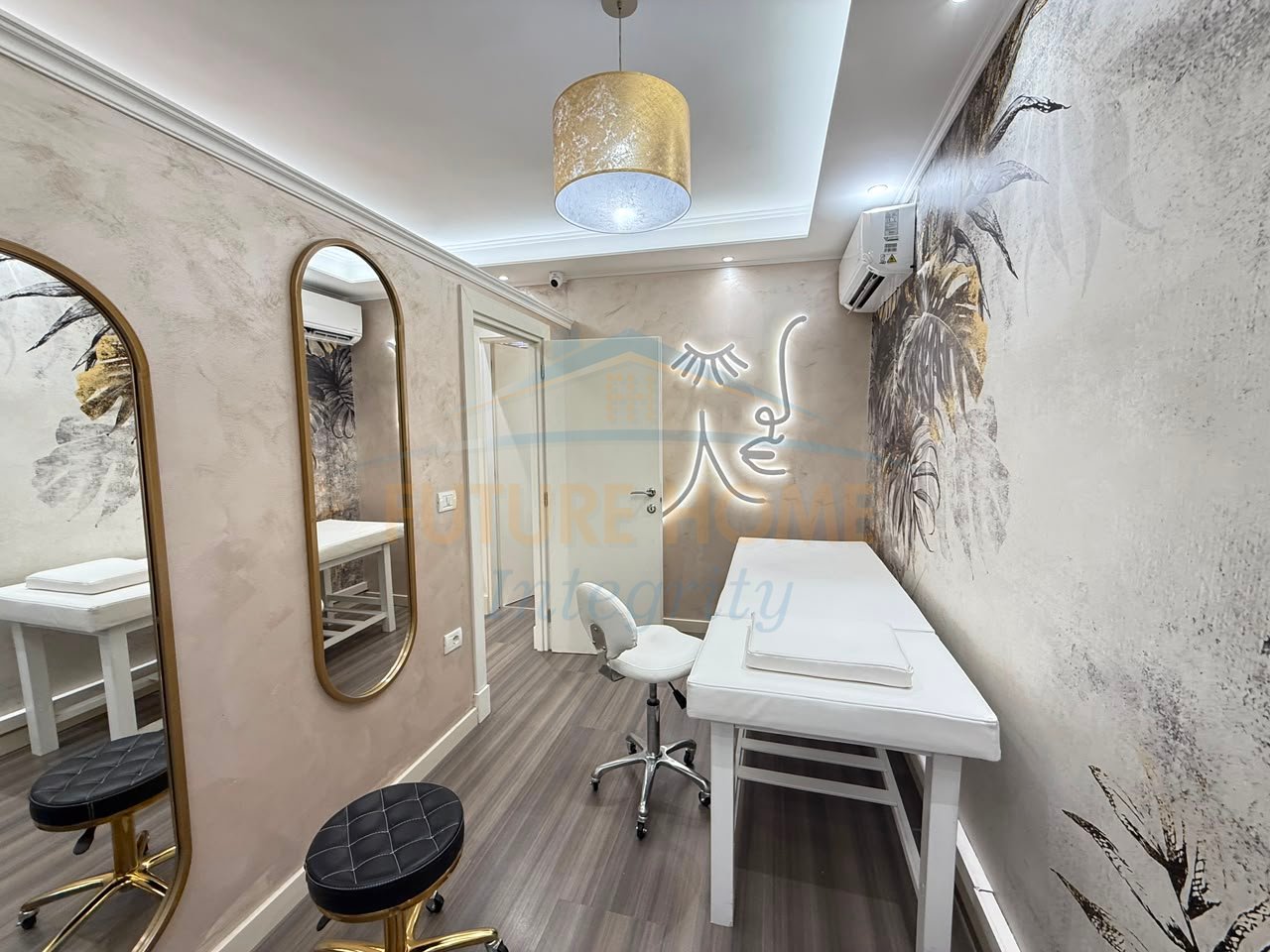For rent, Beauty Salon, Brryli, Tirana.