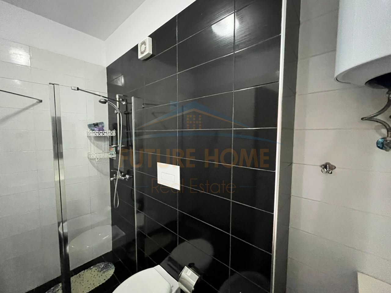 Qera, Apartament 2+1+2  Prane UKD, Durres