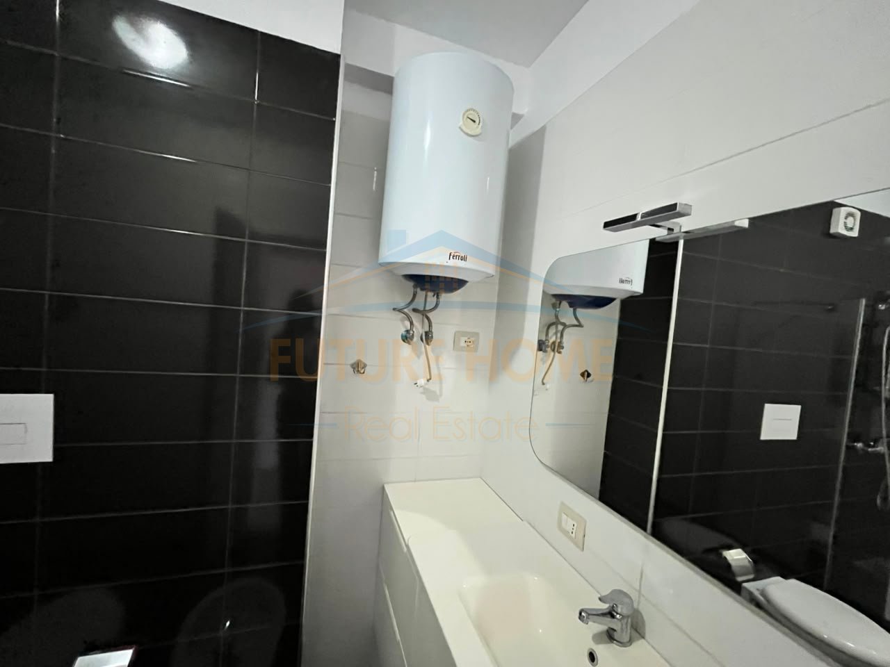 Qera, Apartament 2+1+2  Prane UKD, Durres