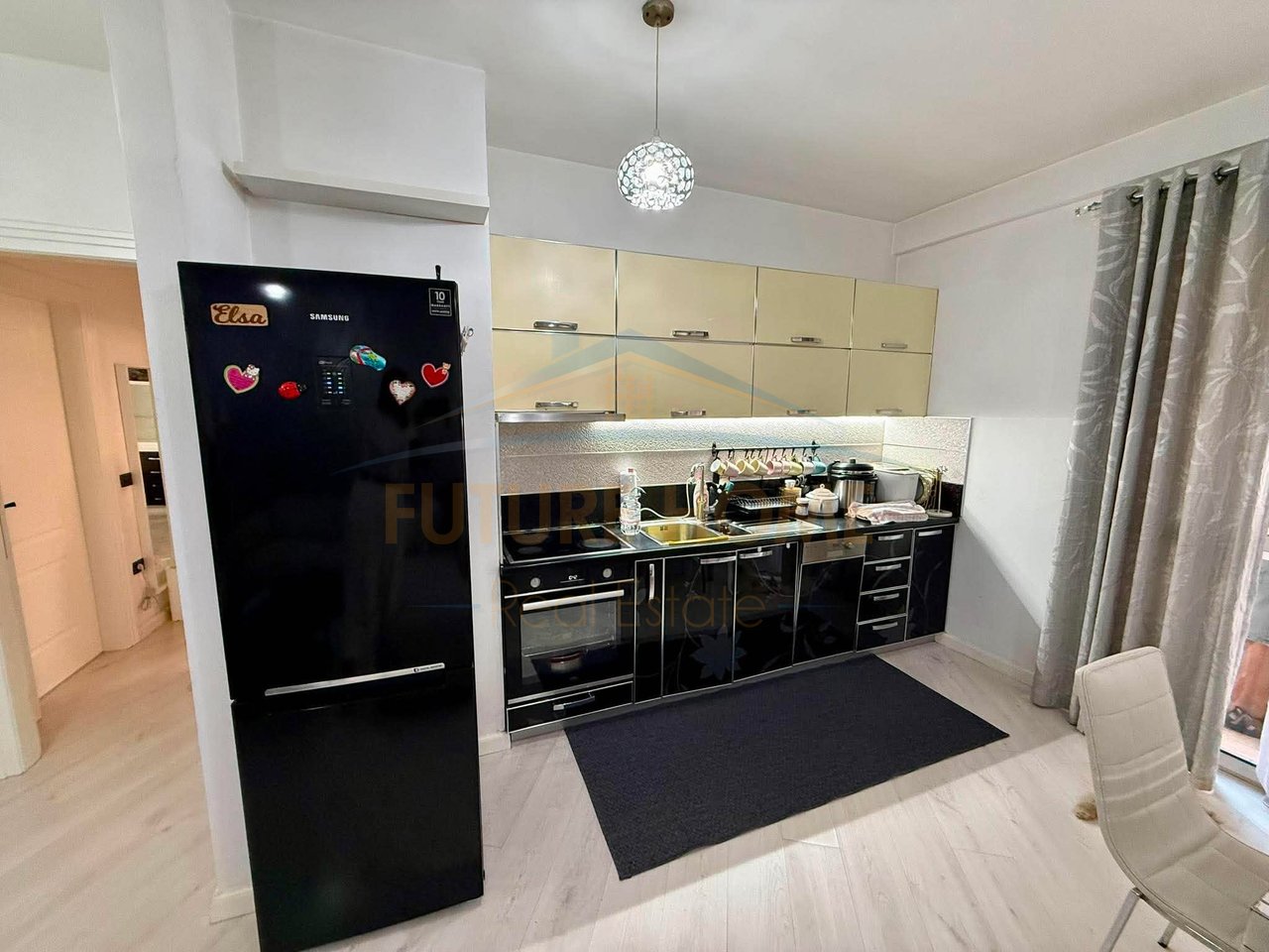 Shitet, Apartament 3+1+2, Unaza e Re, Tiranë