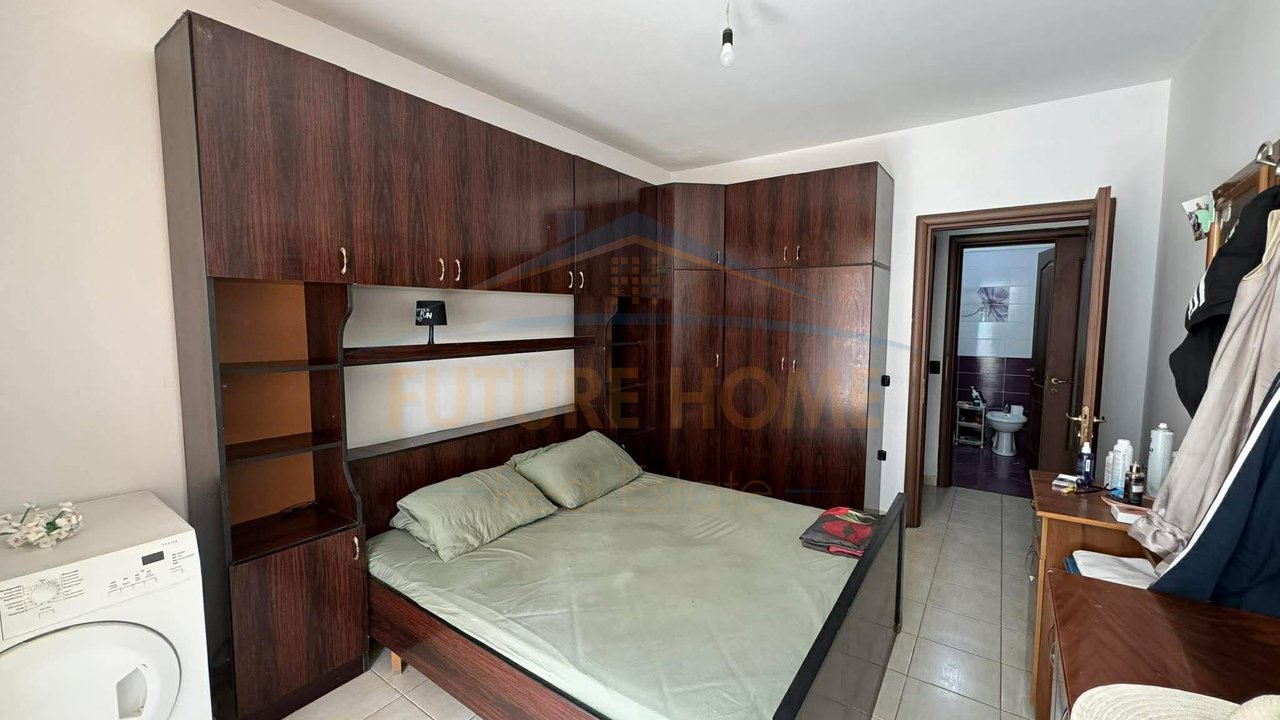 Shitet, Apartament 2+1, Unaza e Re