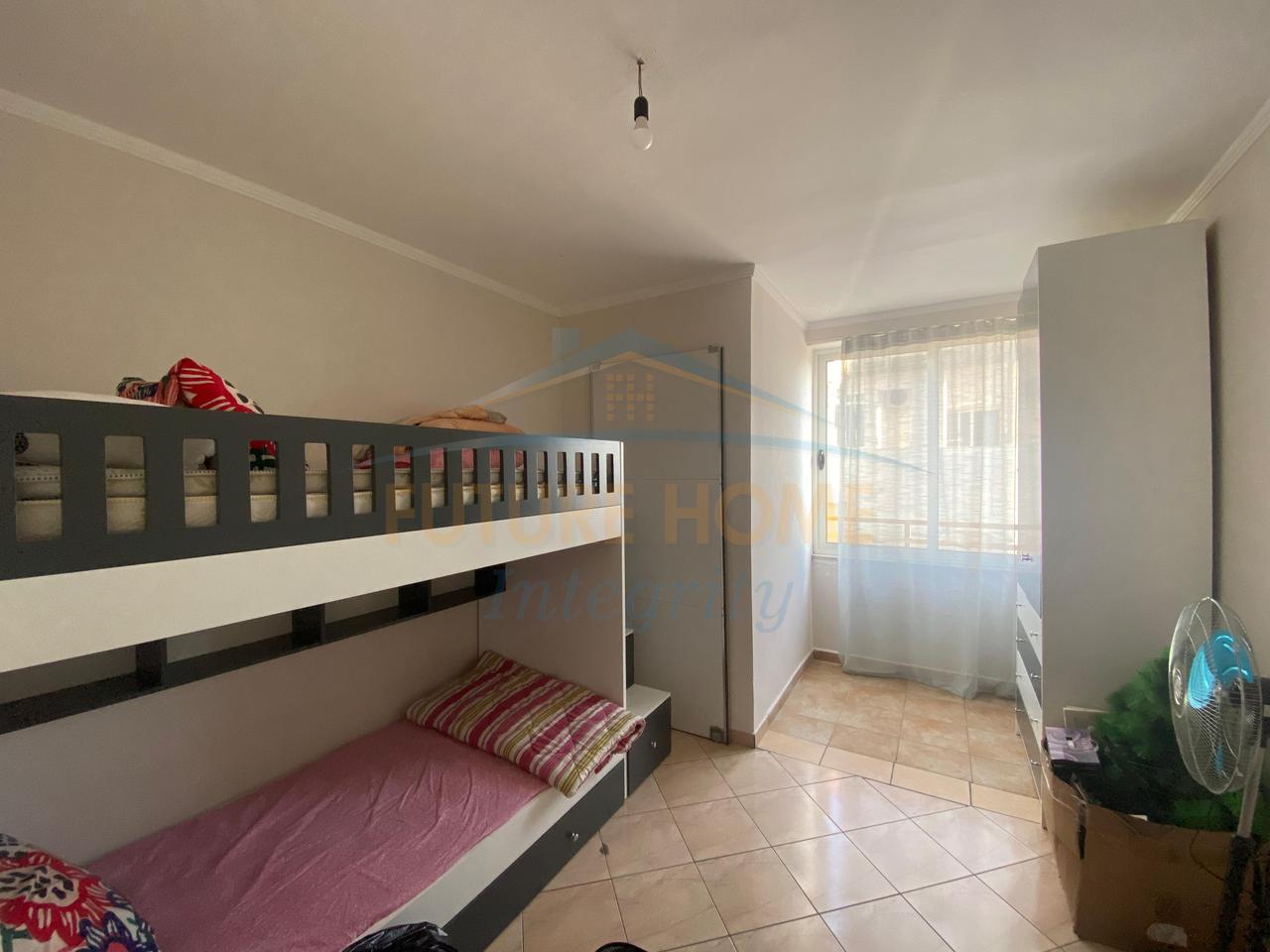 Qera, Apartament 2+1, Fresk, Tiranë.