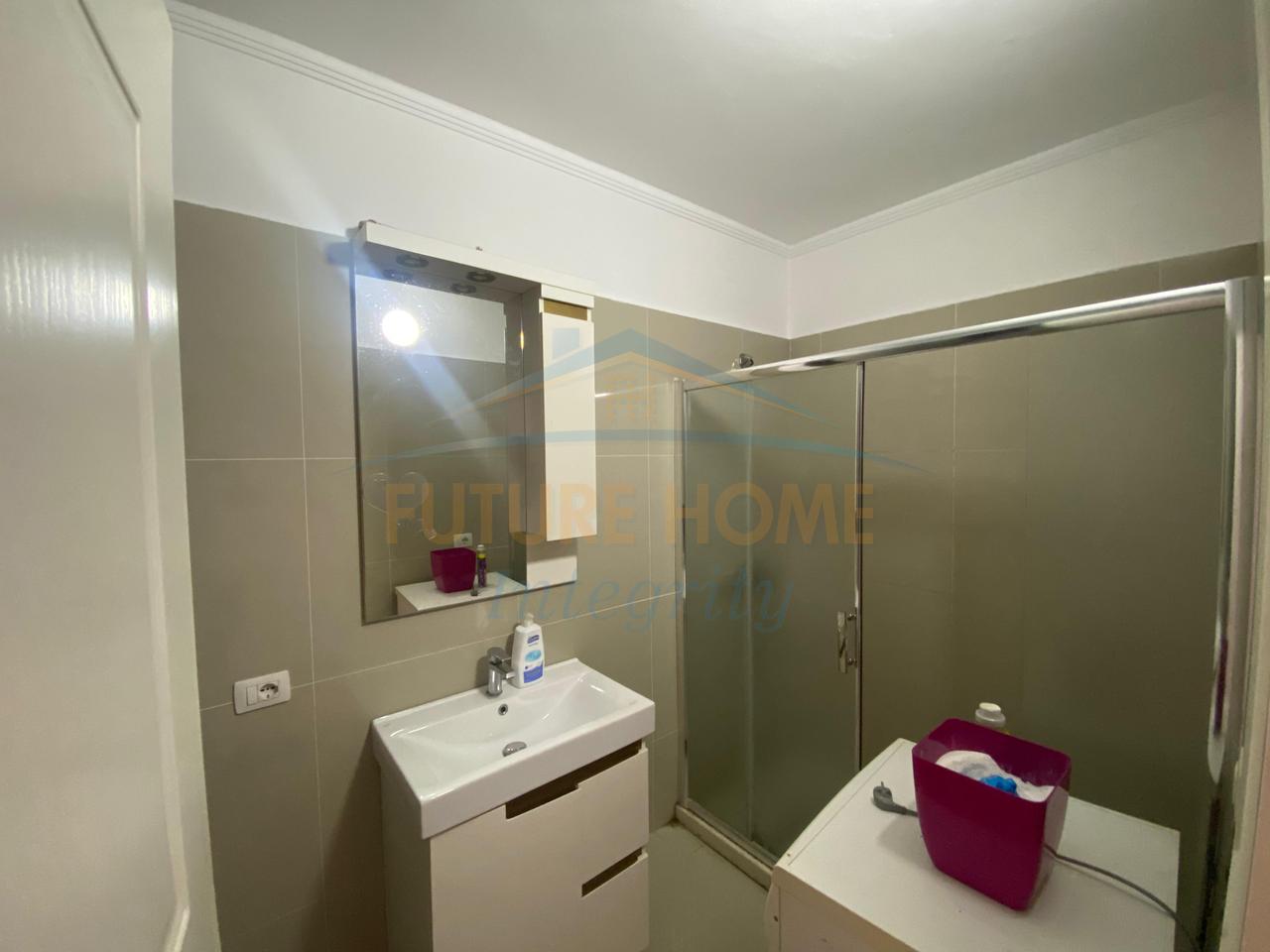 Qera, Apartament 2+1, Fresk, Tiranë.