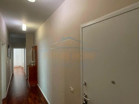 Qera, Apartament 1+1, Pazari i Ri, Tiranë.