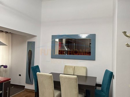 Shitet, Apartament 2+1+2, Qender,Tirane