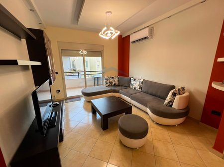 Qera, Apartament 2+1, Liqeni i Thate, Tirane.