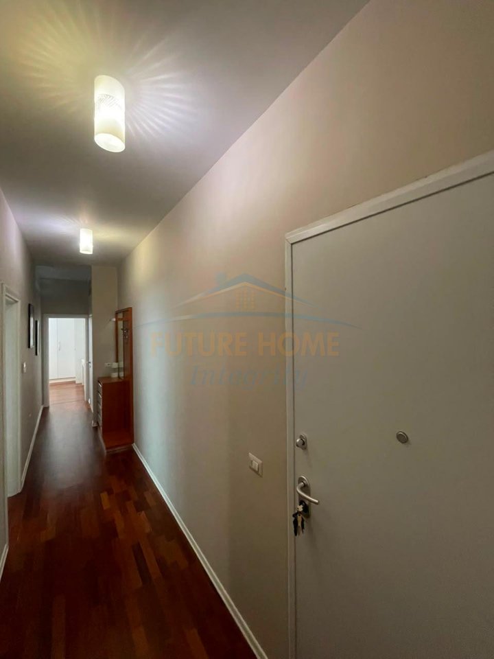 Qera, Apartament 1+1, Pazari i Ri, Tiranë.