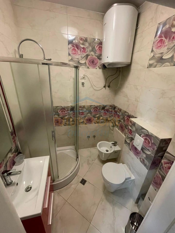 Qera, Apartament 1+1, Pazari i Ri, Tiranë.