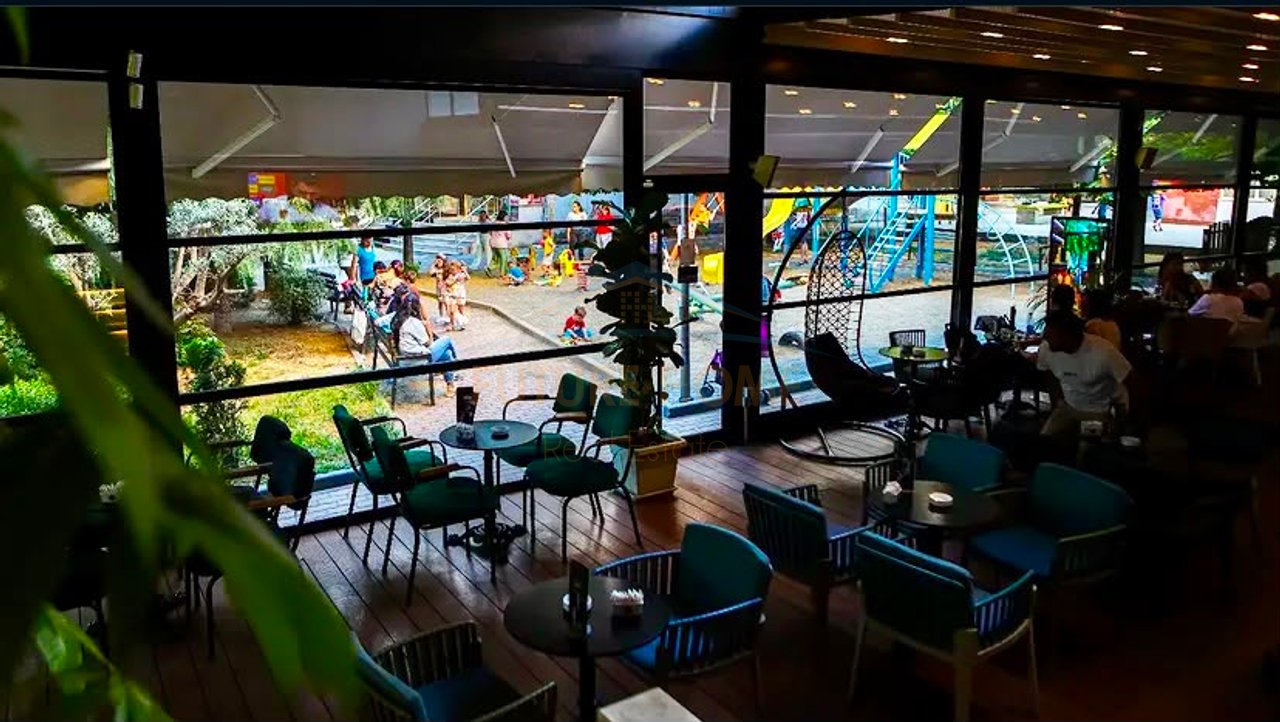 Qira, Bar Restorant Bulevardi Gjergj Fishta, Tiranë
