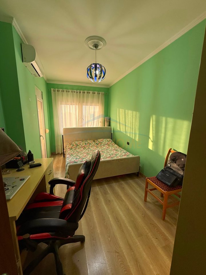 Shitet, Apartament 3+1, Unaza e Re