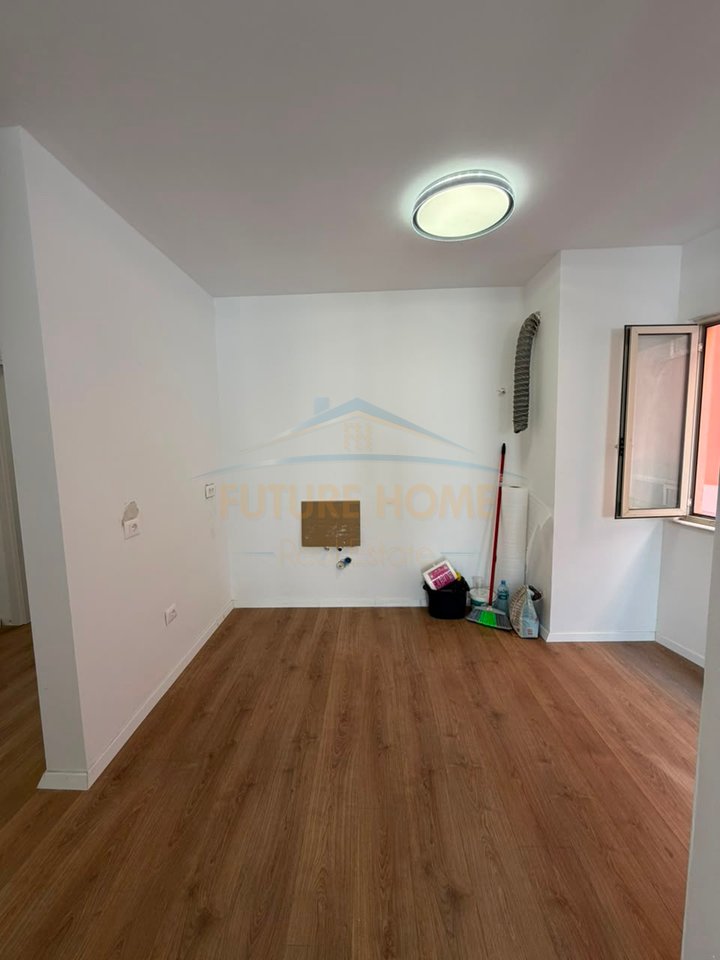 For sale, Apartment 1+1, Fresku Restaurant, Fresk.
