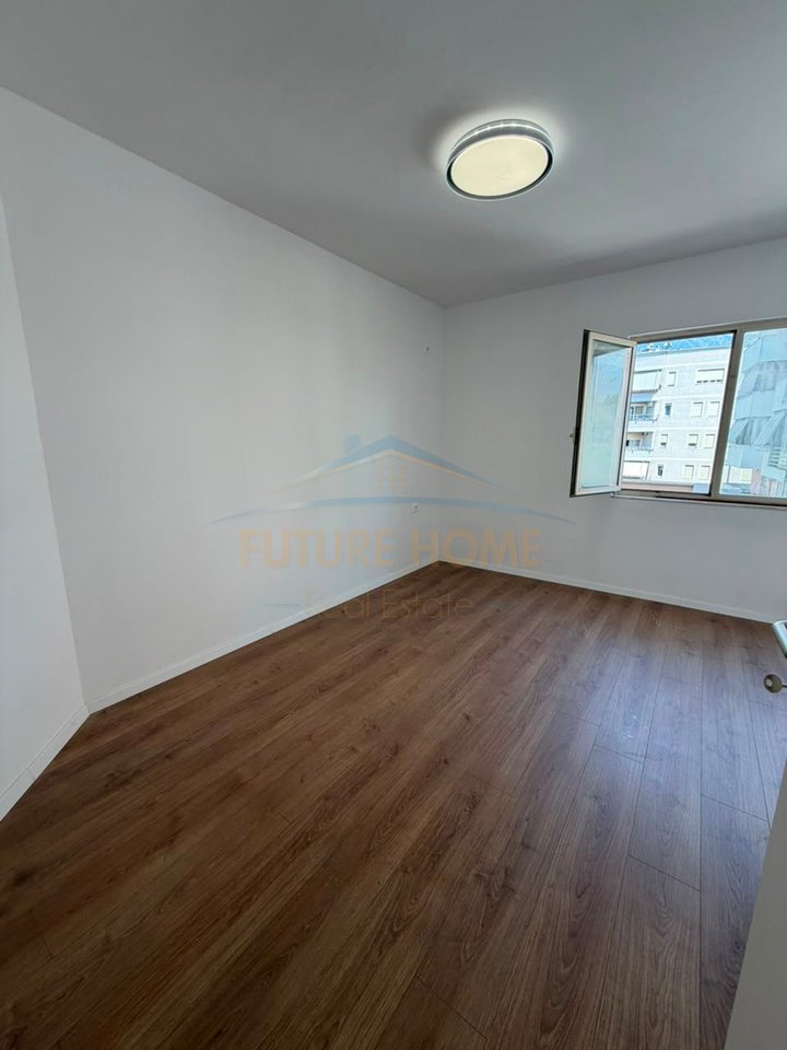 For sale, Apartment 1+1, Fresku Restaurant, Fresk.