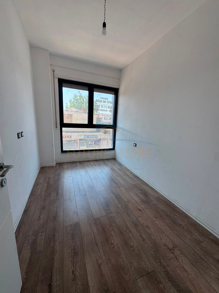 Shitet, Apartament 3+1+2, Kompleksi Ndregjoni, Rruga Jordan Misja