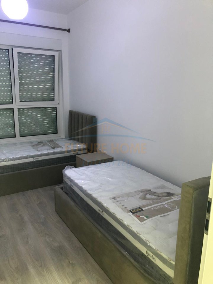 Affitto, Appartamento 2+1+2, Complesso Mangalem, Tirana.