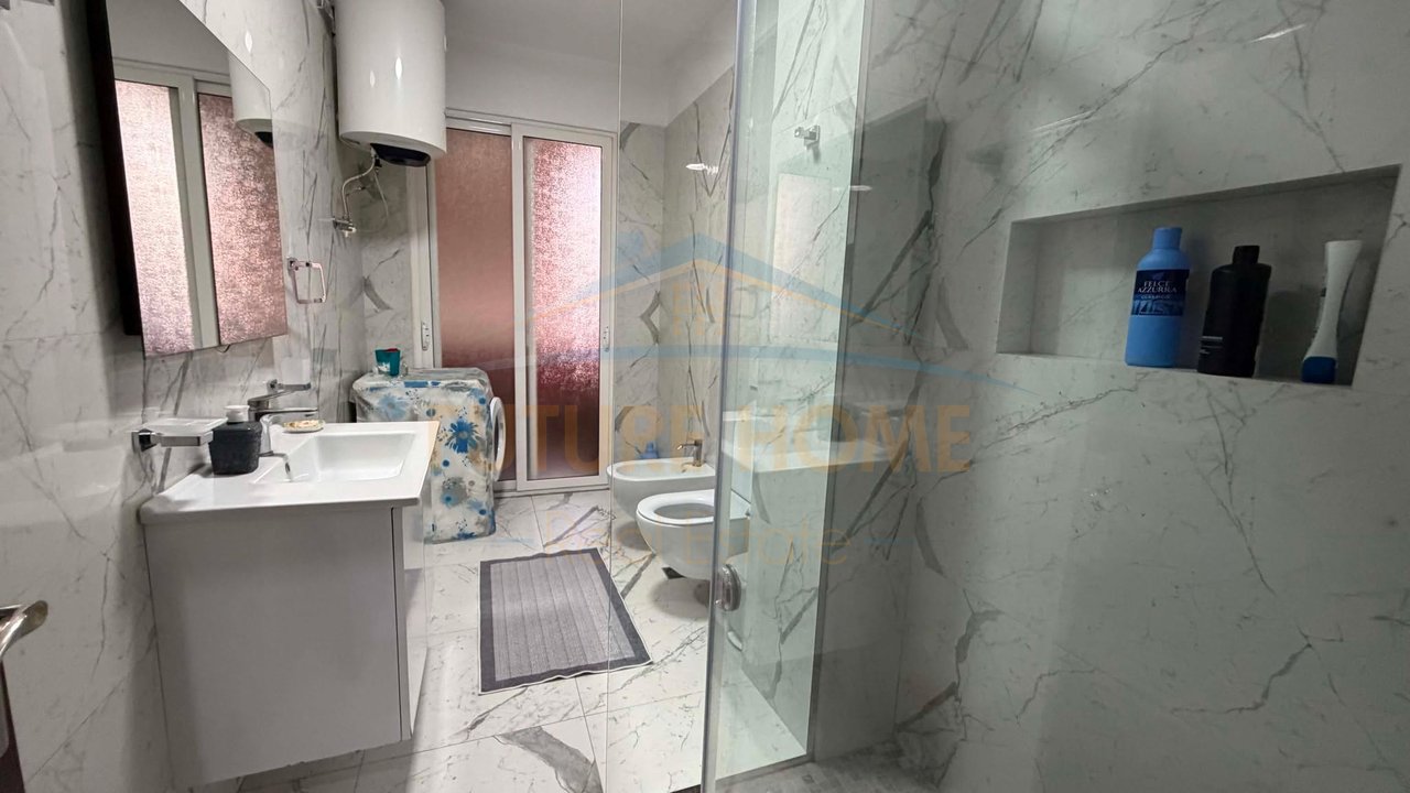 Qera, Apartament 2+1+2, Unaza e Re