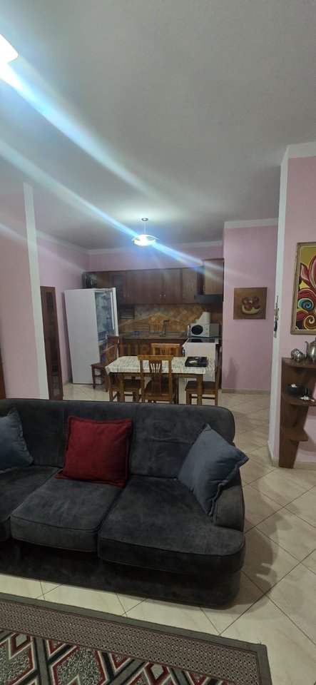 Shitet, Apartament 2+1+Depo, Ish Rajoni,Durres