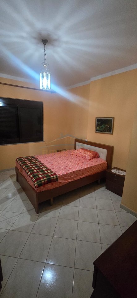 Shitet, Apartament 2+1+Depo, Ish Rajoni,Durres