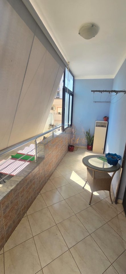 Shitet, Apartament 2+1+Depo, Ish Rajoni,Durres