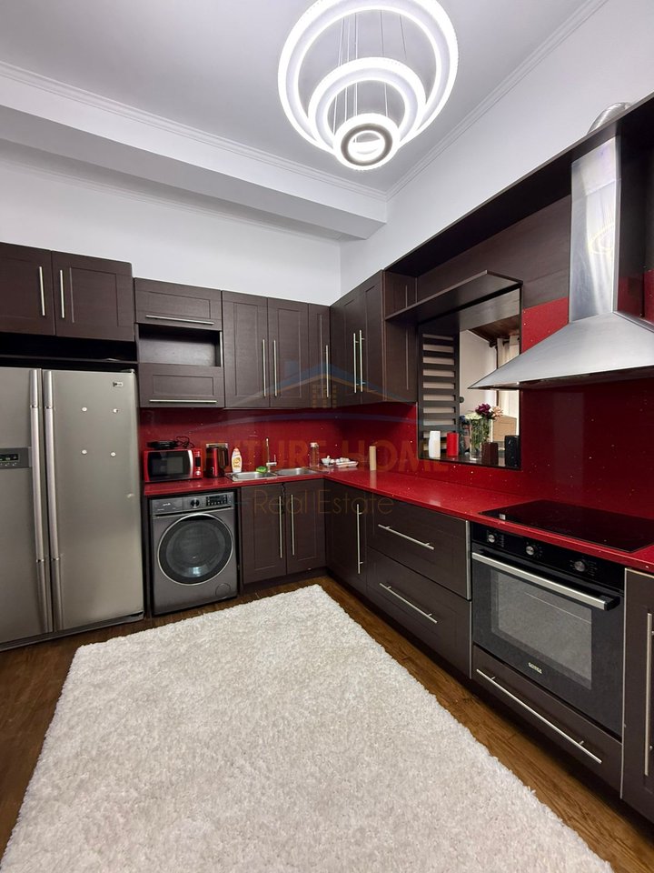 For sale, Apartment 2+1+2, Center, Tirana