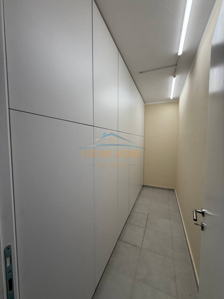 Qera, Apartament 2+1+2 +Depo + Post Parkimi, Kombinat, Tiranë.