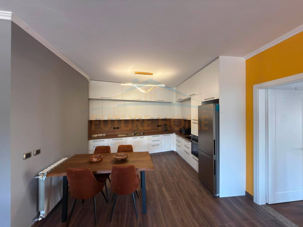 Qera, Apartament 2+1, Liqeni