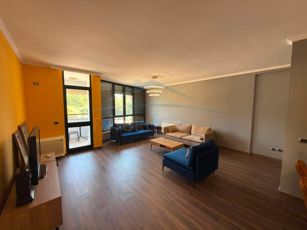 Qera, Apartament 2+1, Liqeni