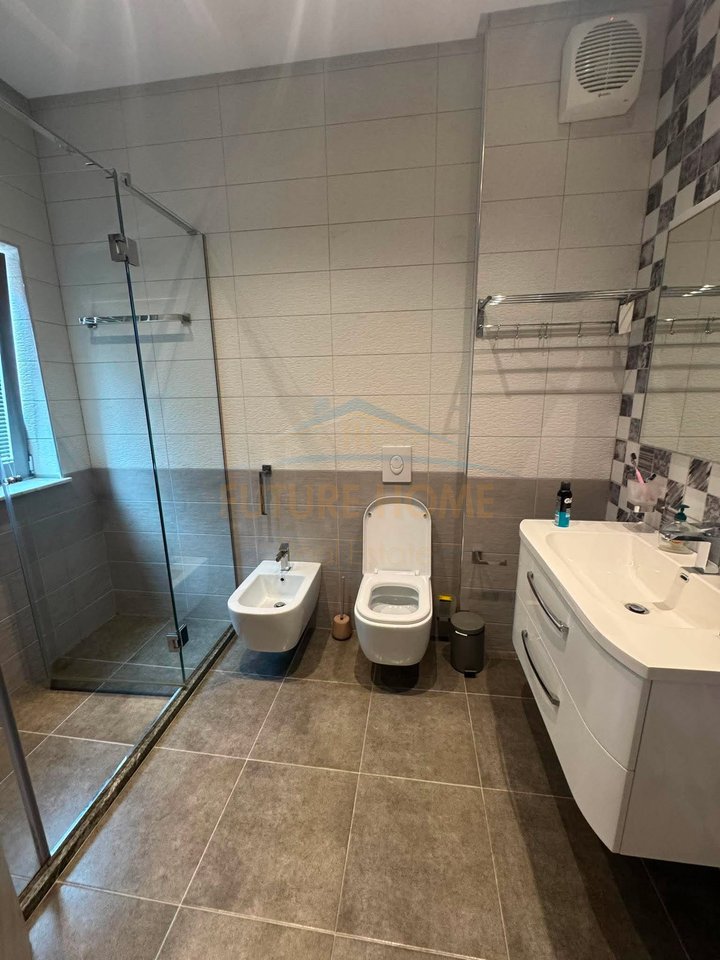 Rent, Apartment 2+1 + Parking Spot, Jean D'Ark Boulevard, Tirana