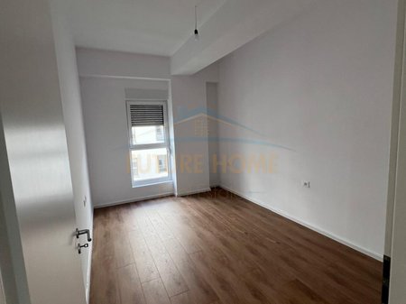 Shitet, Apartament 1+1, Tiranë,Alidemi