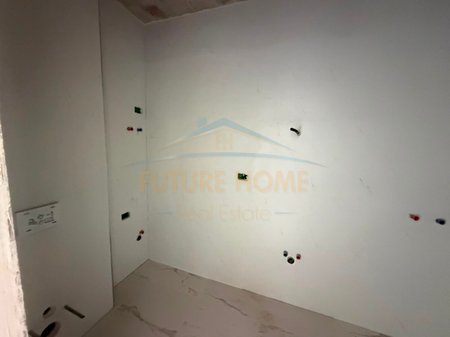 Shitet, Apartament 1+1, Qerret, Kavaje