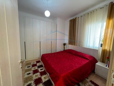 Shitet, Apartament 2+1, Rruga Thesarit, Fresk, Tirane
